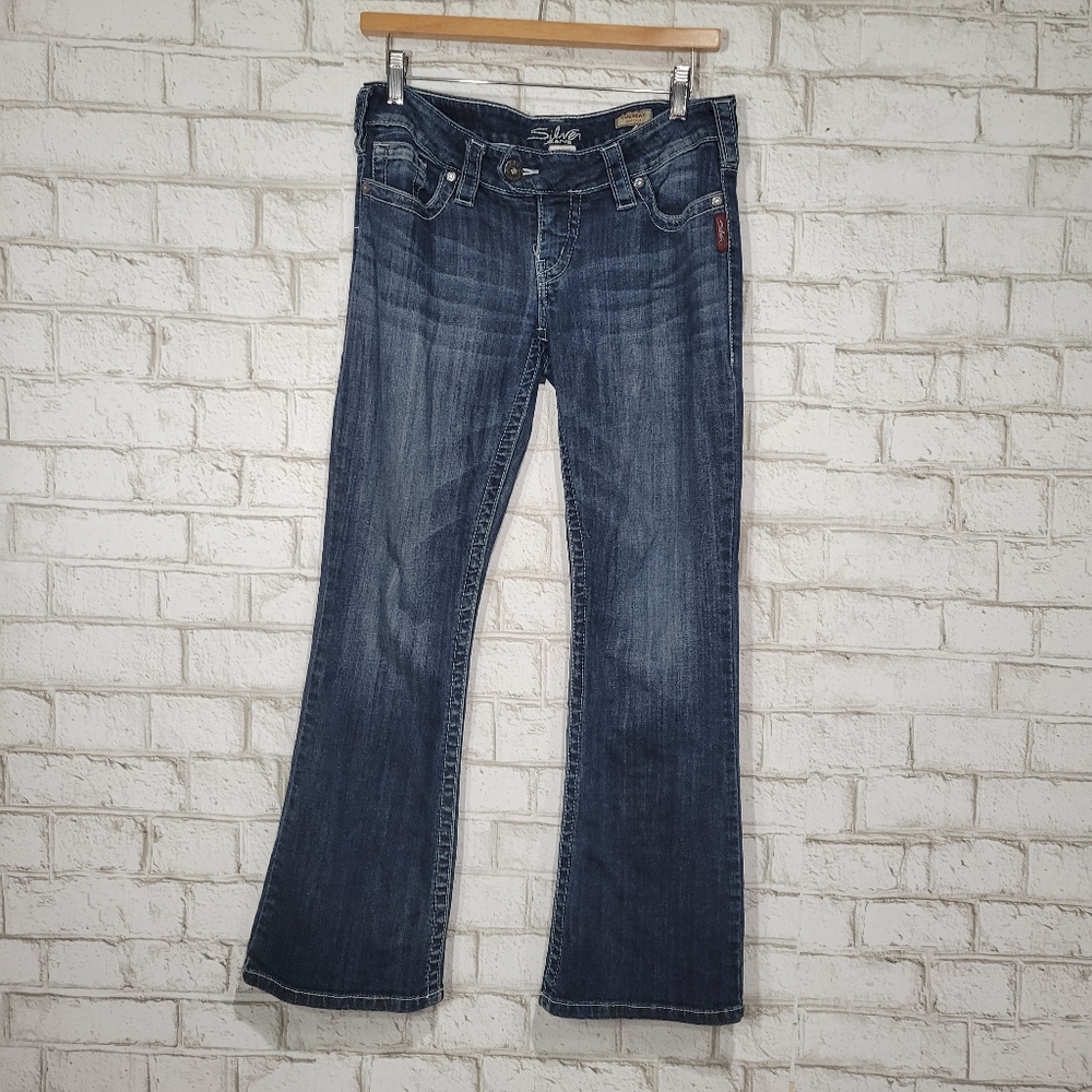 Silver Jeans "Tuesday" style jeans